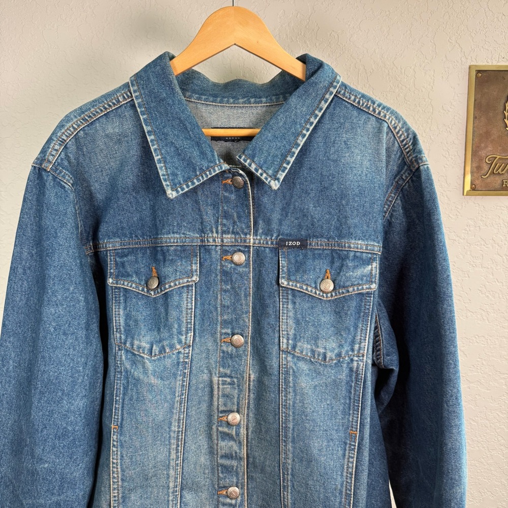 IZOD Jeans Woman Blue Denim Trucker Jacket Medium Wash Button Front Classic L - Picture 3 of 8